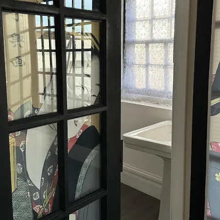 Central London Apartment - Ysabel